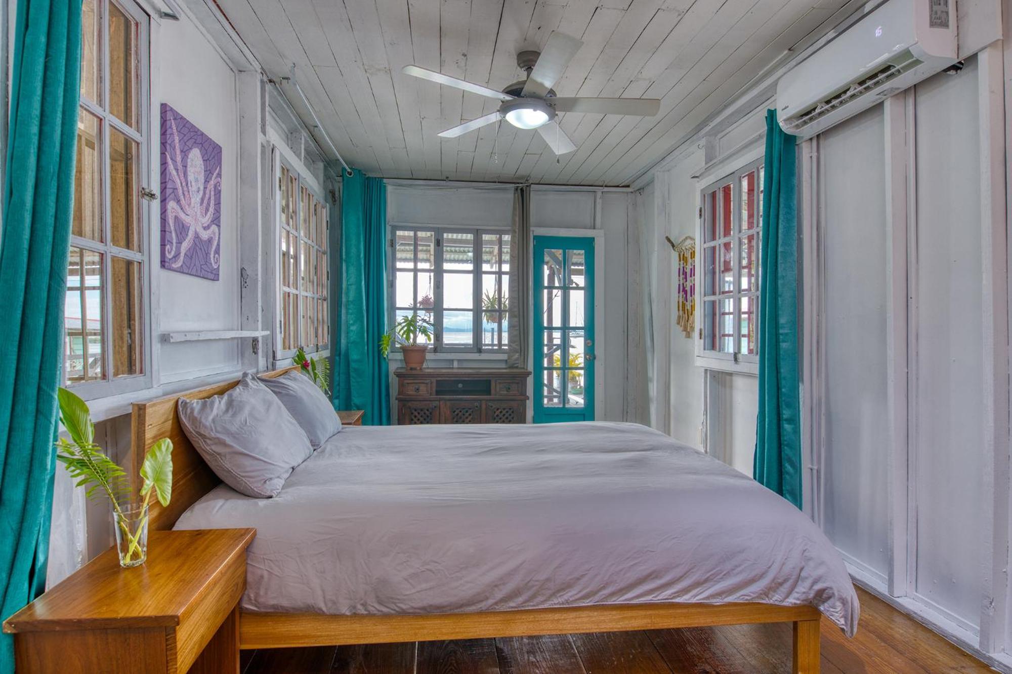 Saigon Bay Bed & Breakfast Bocas del Toro Exterior foto